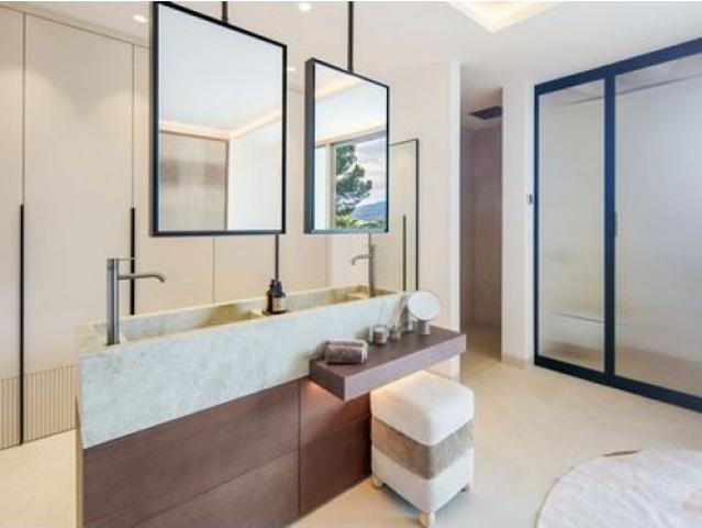 villa en Venta en Marbella. LEPV T4713