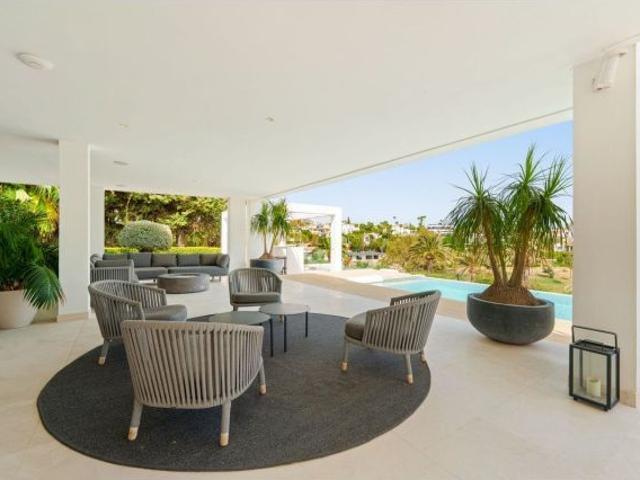 Villa en Venta en Marbella, Málaga