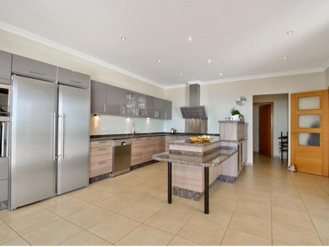 Villa en Venta en Marbella, Málaga