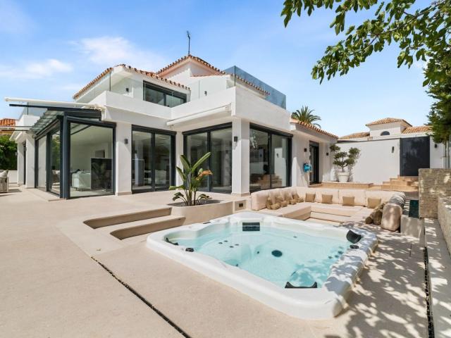 Villa en venta en Marbella Málaga