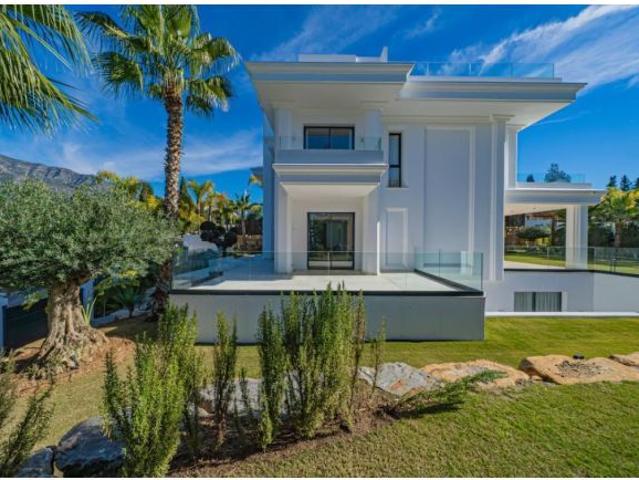 Villa en Venta en Marbella, Málaga