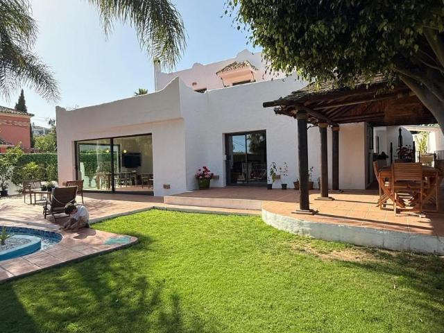Villa en venta en Marbella Málaga
