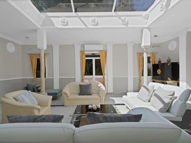 Villa en venta en Marbella Málaga