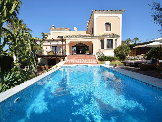 Villa en venta en Marbella Málaga