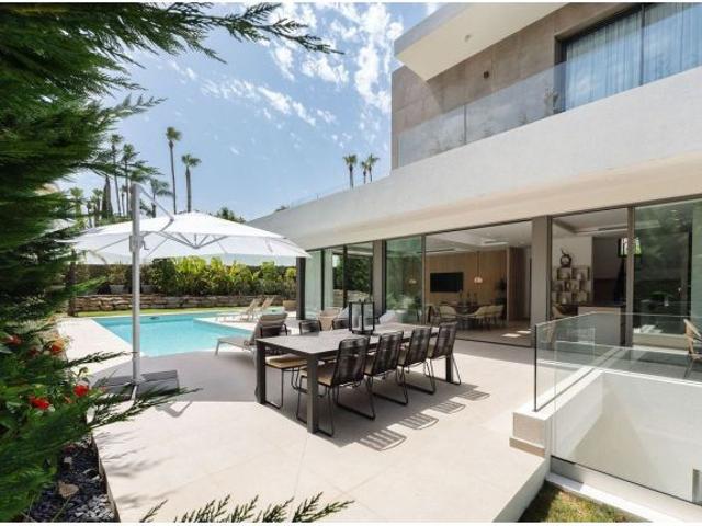 Villa en Venta en Marbella, Málaga
