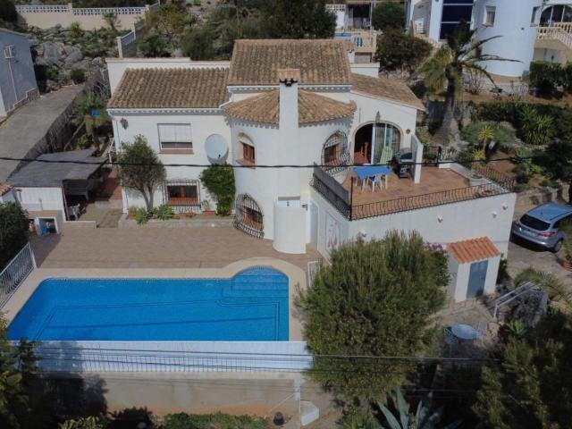 Villa en venta en Orba Alicante