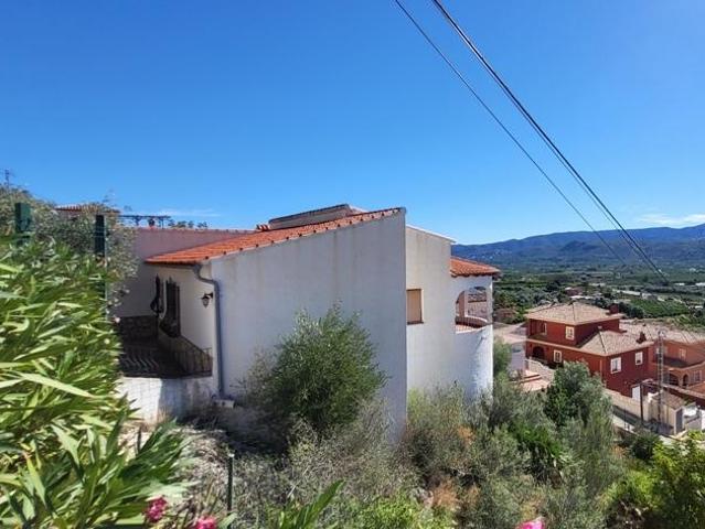 Villa en venta en Orba Alicante