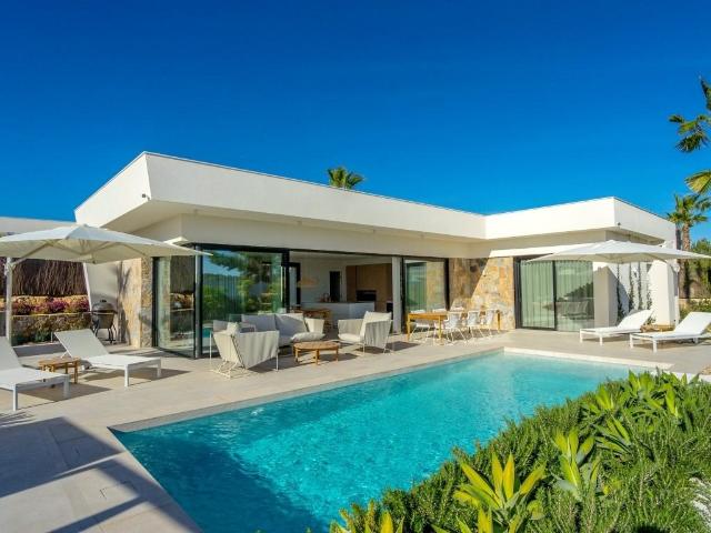 Villa en venta en Orihuela Alicante