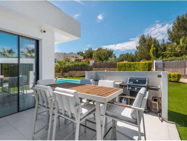 Villa en Venta en Orihuela, Alicante