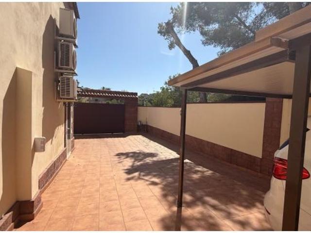 Villa en Venta en Orihuela, Alicante