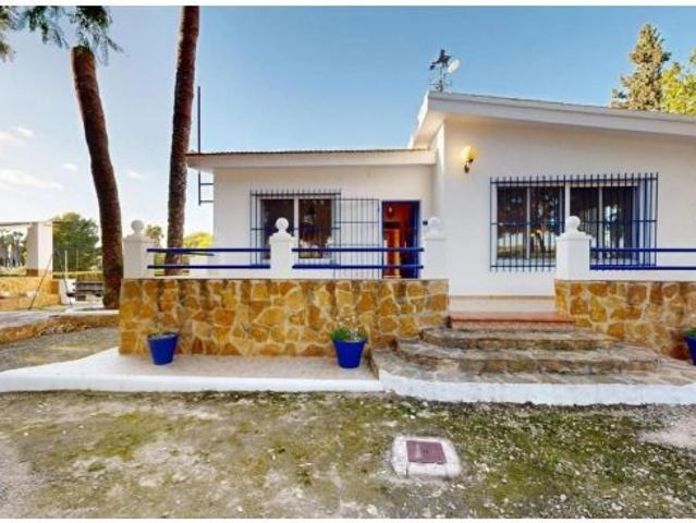 Villa en Venta en Orihuela, Alicante