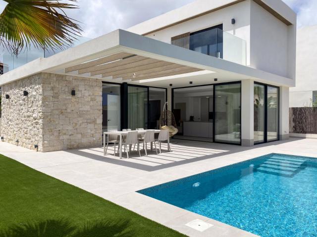 Villa en venta en Orihuela Alicante