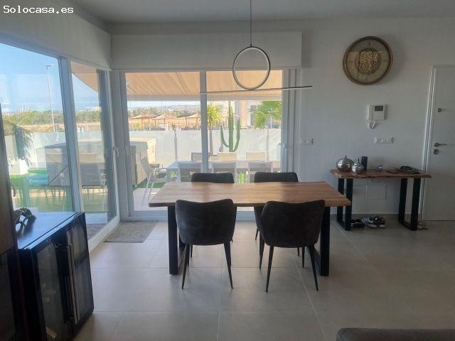 Villa en Venta en Orihuela, Alicante