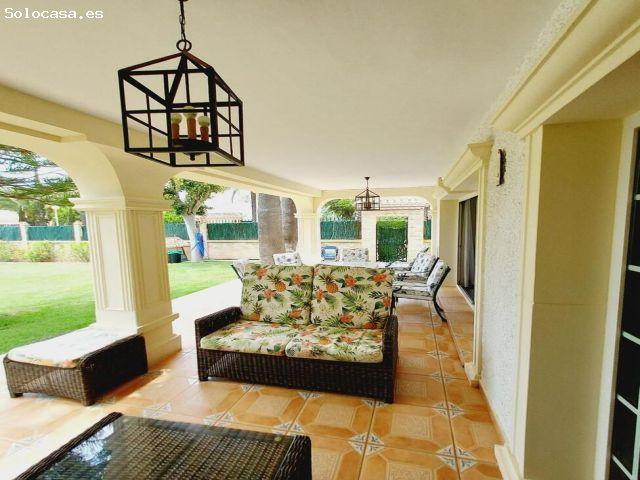 Villa en Venta en Orihuela Costa, Alicante