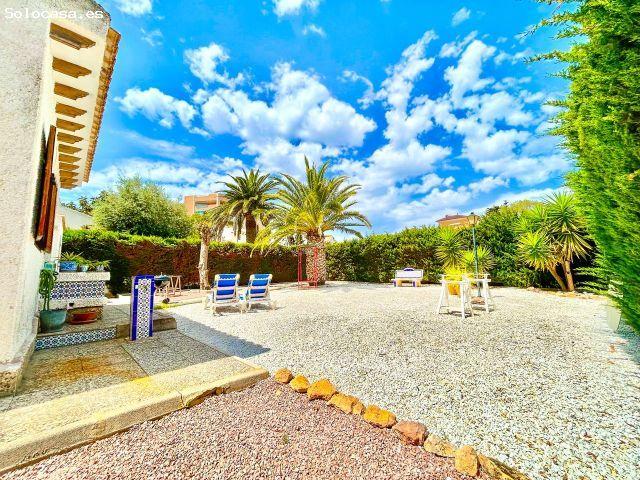 Villa en Venta en Orihuela Costa, Alicante