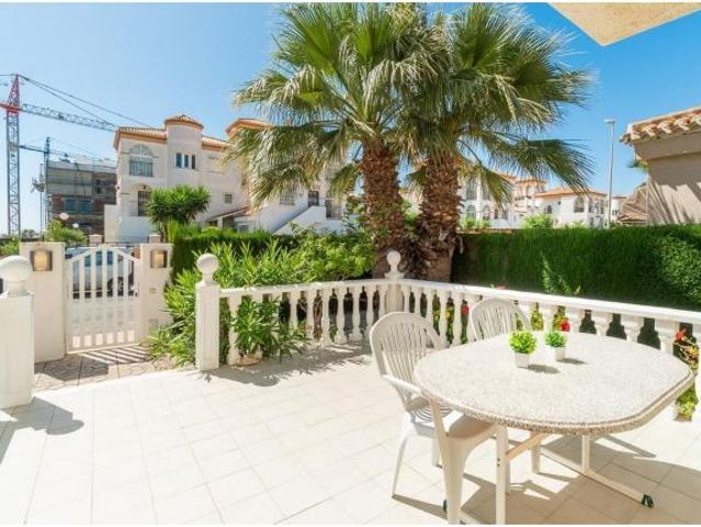 Villa en Venta en Orihuela Costa, Alicante