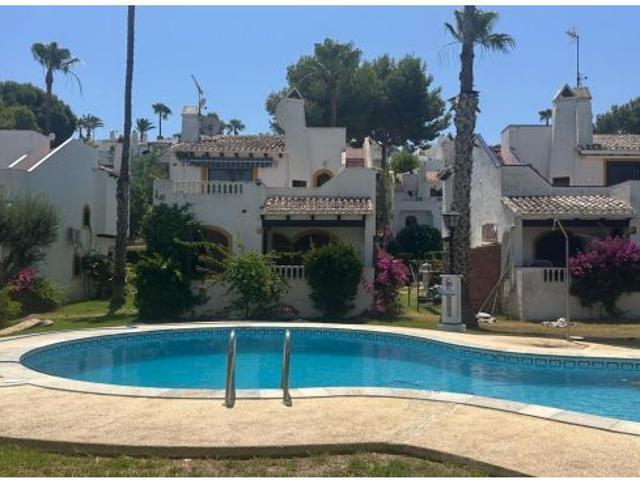 Villa en Venta en Orihuela Costa, Alicante