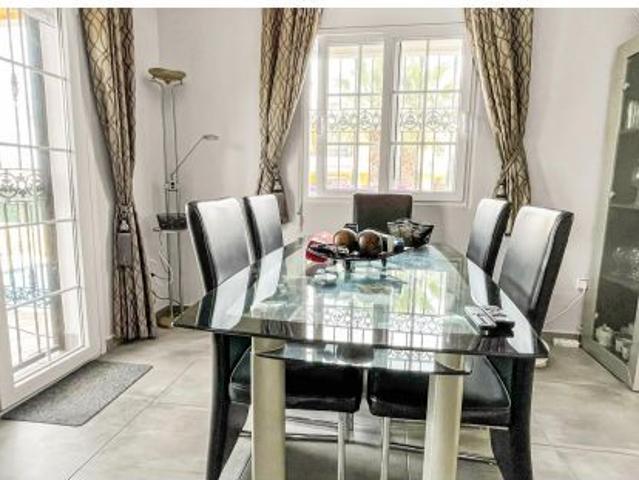 Villa en Venta en Orihuela Costa, Alicante