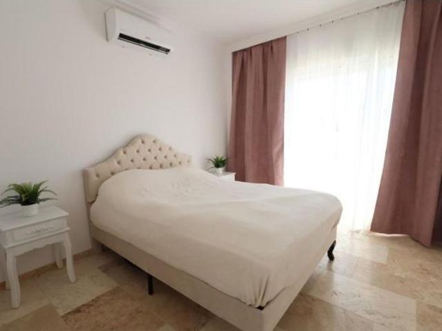 Villa en Venta en Orihuela Costa, Alicante