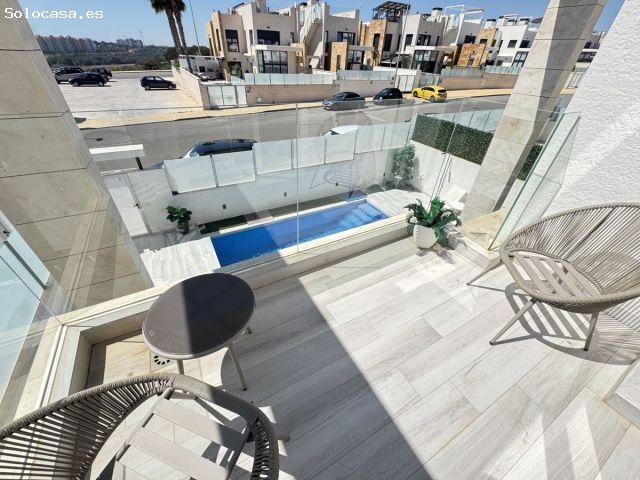 Villa en Venta en Orihuela Costa, Alicante