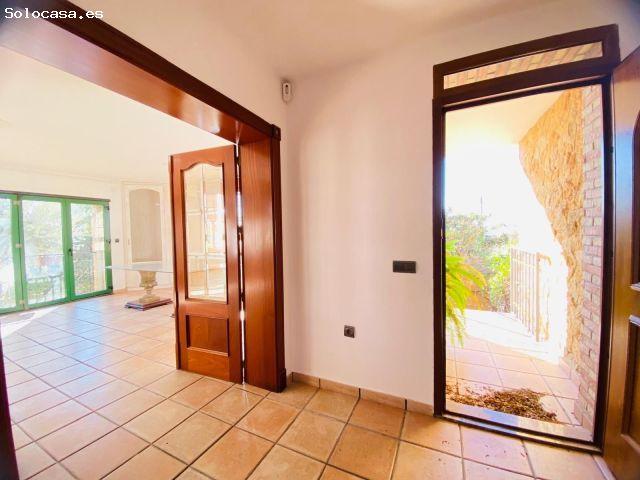 Villa en Venta en Orihuela Costa, Alicante