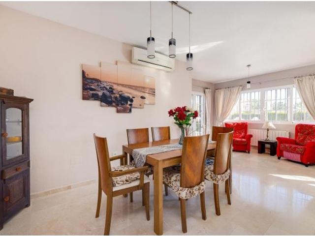 Villa en Venta en Orihuela Costa, Alicante