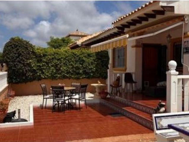 villa en Venta en Orihuela Costa. ETRV T9928