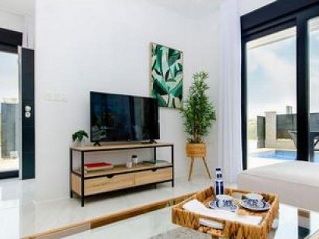 villa en Venta en Orihuela. ETRV T9155