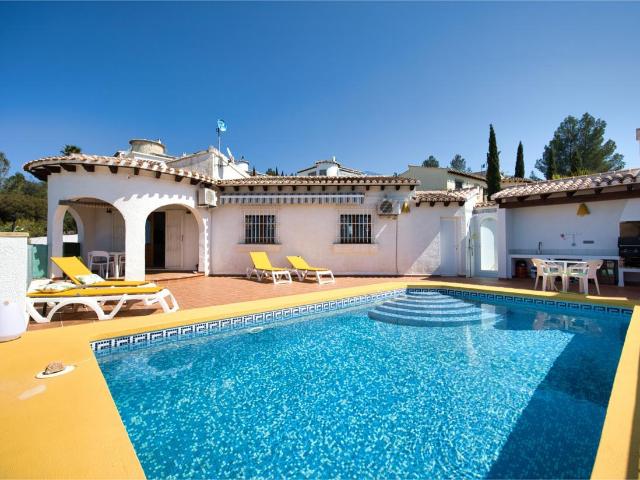 Villa en venta en Pego Alicante