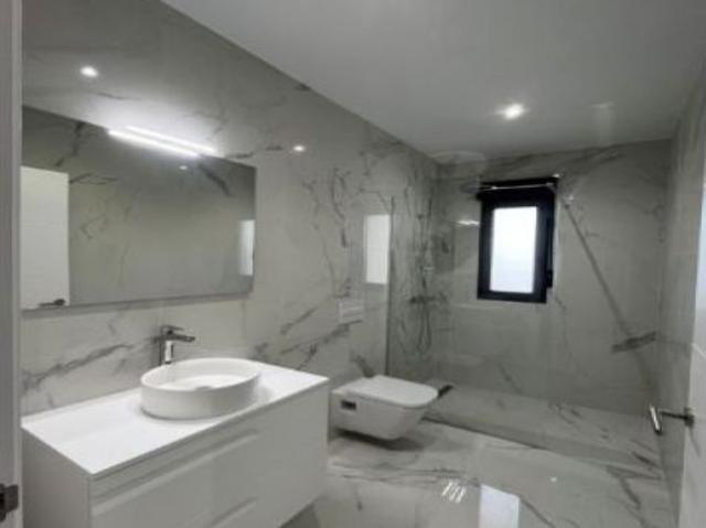 Villa en Venta en Pinoso, Alicante