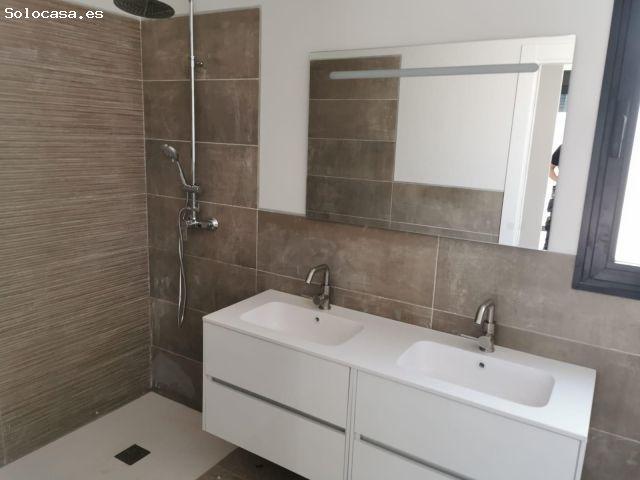 Villa en Venta en Pinoso, Alicante