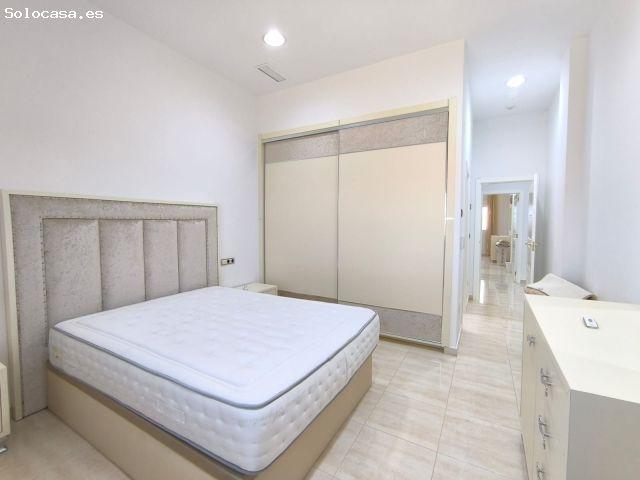 Villa en Venta en Pinoso, Alicante