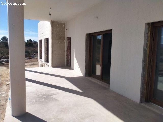Villa en Venta en Pinoso, Alicante