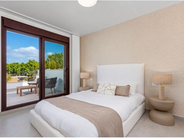 Villa en Venta en Pilar de la Horadada, Alicante