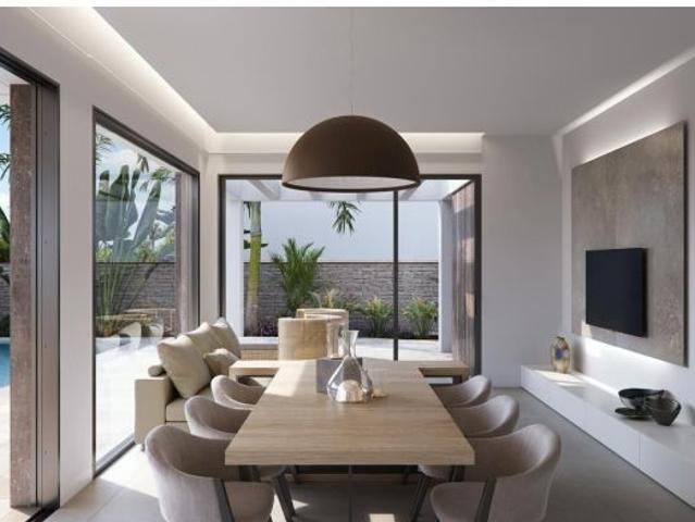 Villa en Venta en Pilar de la Horadada, Alicante