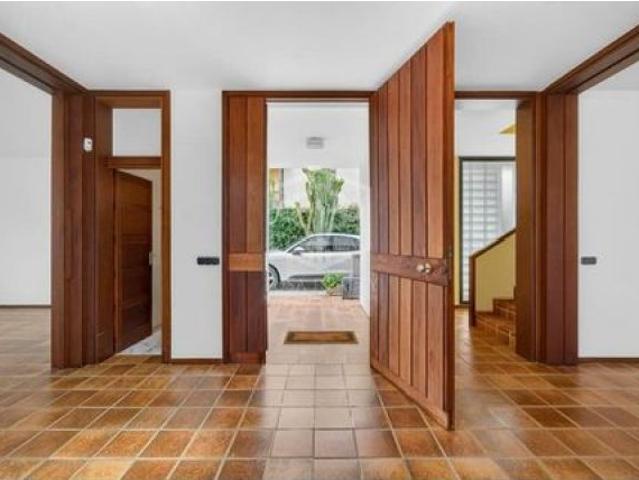 villa en Venta en Puerto De La Cruz. UEBZ T1611