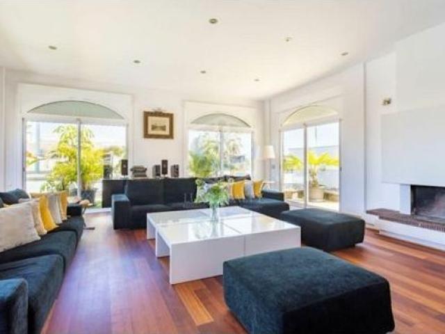 villa en Venta en Puerto De La Cruz. UEBZ T1636