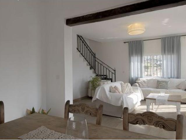 villa en Venta en Riogordo. MSEN T1