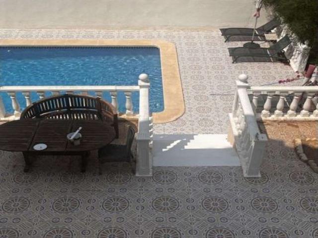 Villa en Venta en Rojales, Alicante