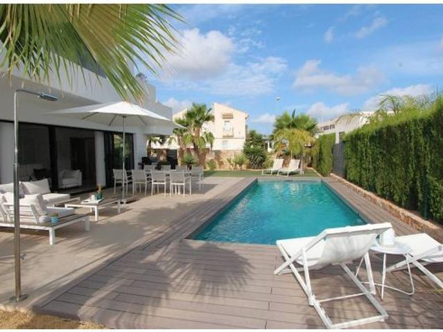Villa en Venta en Rojales, Alicante