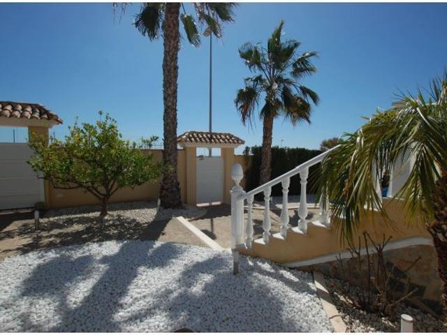 Villa en Venta en Rojales, Alicante