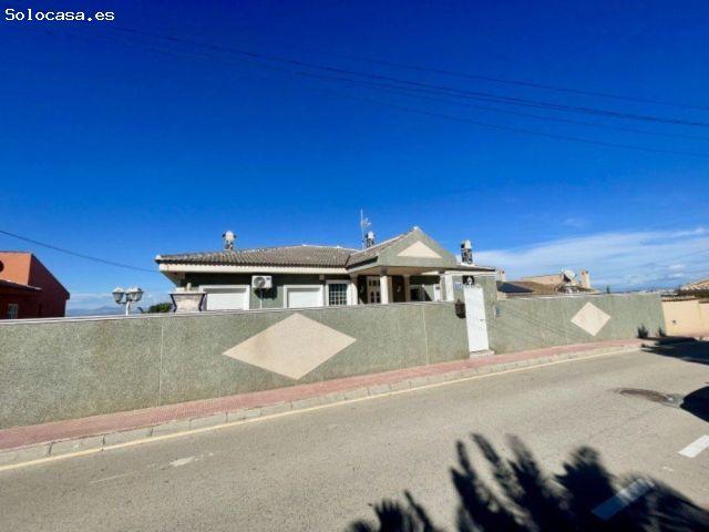 Villa en Venta en Rojales, Alicante