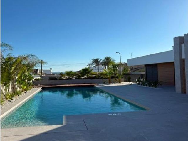 Villa en Venta en Rojales, Alicante