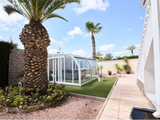 Villa en Venta en Rojales, Alicante