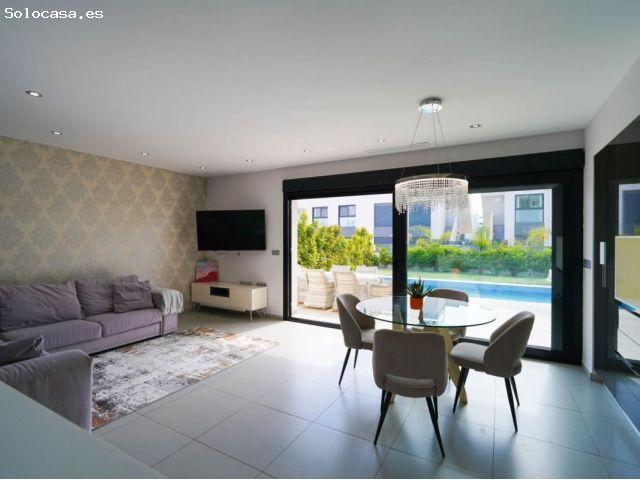 Villa en Venta en Rojales, Alicante