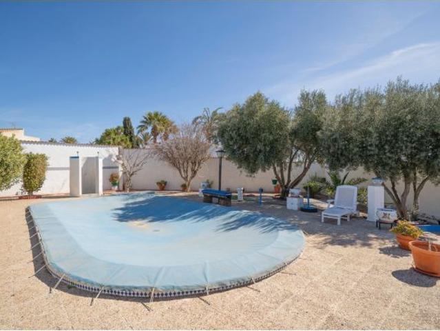Villa en Venta en Rojales, Alicante