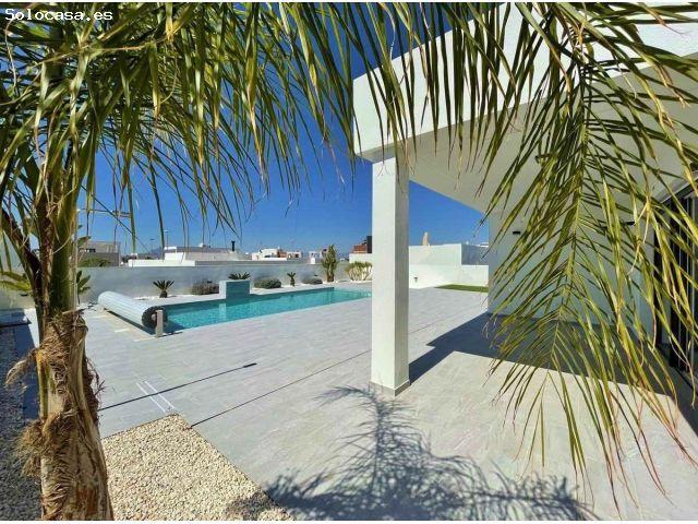 Villa en Venta en Rojales, Alicante