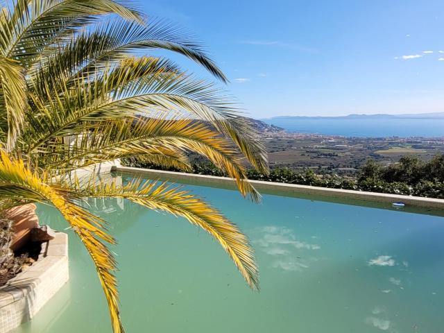Villa en venta en Roses Girona