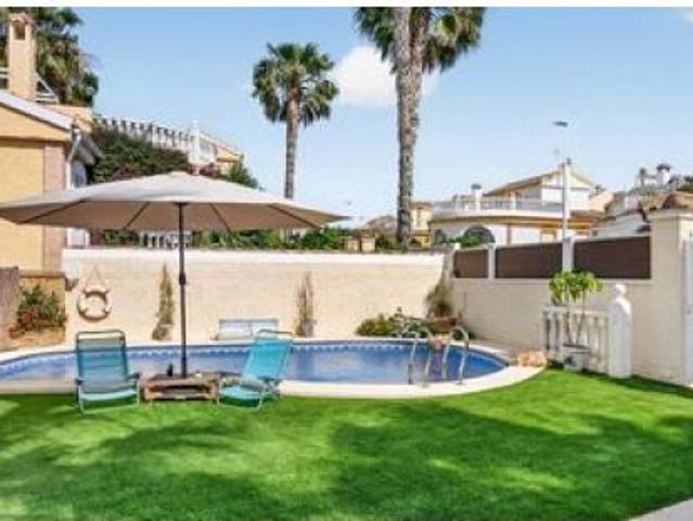villa en Venta en Santa Pola. ETRV T8814