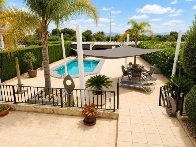 Villa en venta en San Fulgencio Alicante